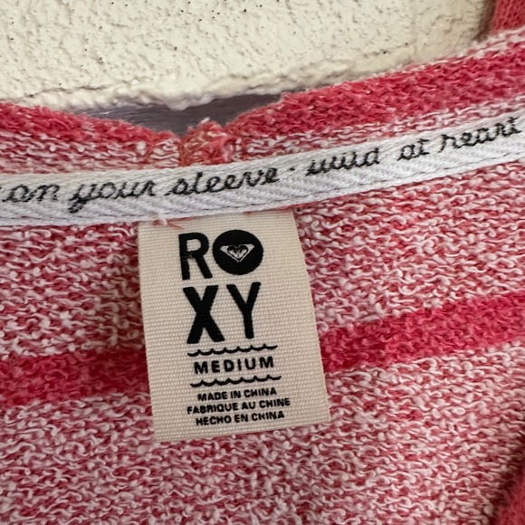 Roxy Pink Hoodie Sweatshirt Tribal Sun Graphic Pullover M Womens V Neck Y2K - Picture 3 of 7